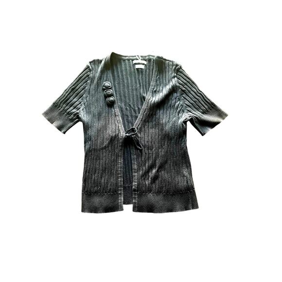 VAN HEUSEN STUDIO, SIZE LARGE, BLACK SWEATER WITH 3D ROSES - Picture 1 of 4